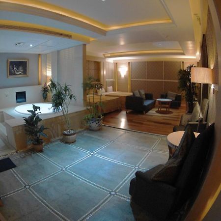 Changsing Business Motel Tainan Dış mekan fotoğraf