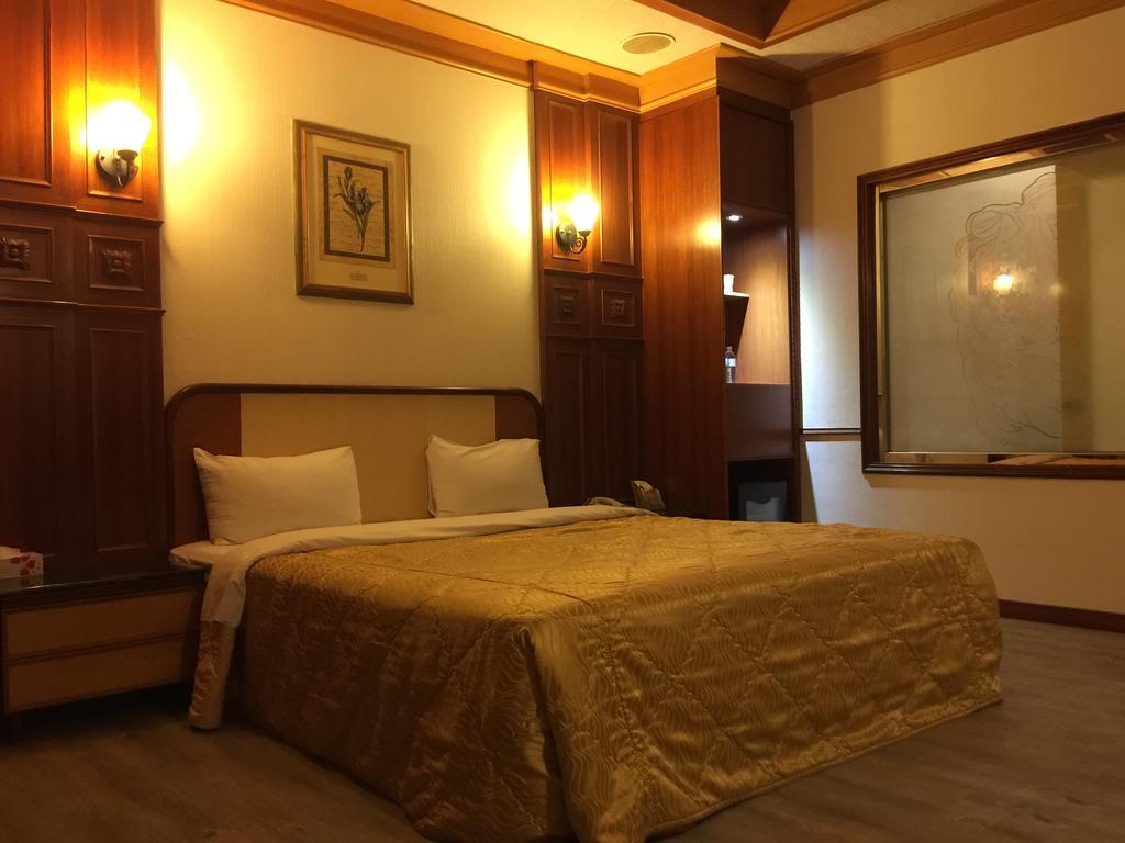 Changsing Business Motel Tainan Dış mekan fotoğraf