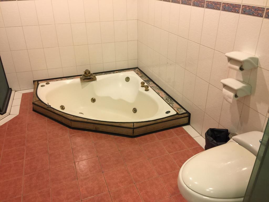 Changsing Business Motel Tainan Dış mekan fotoğraf