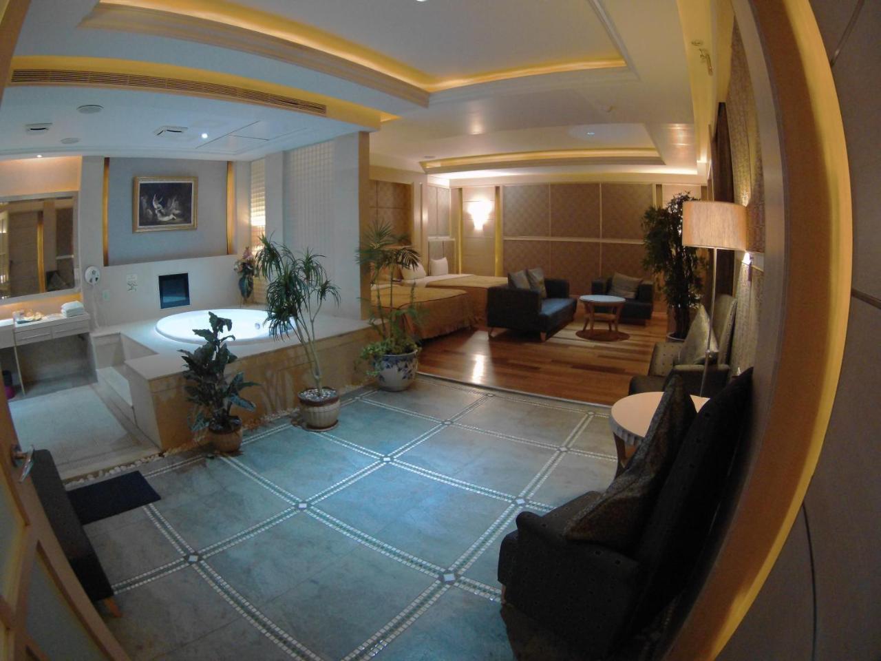 Changsing Business Motel Tainan Dış mekan fotoğraf